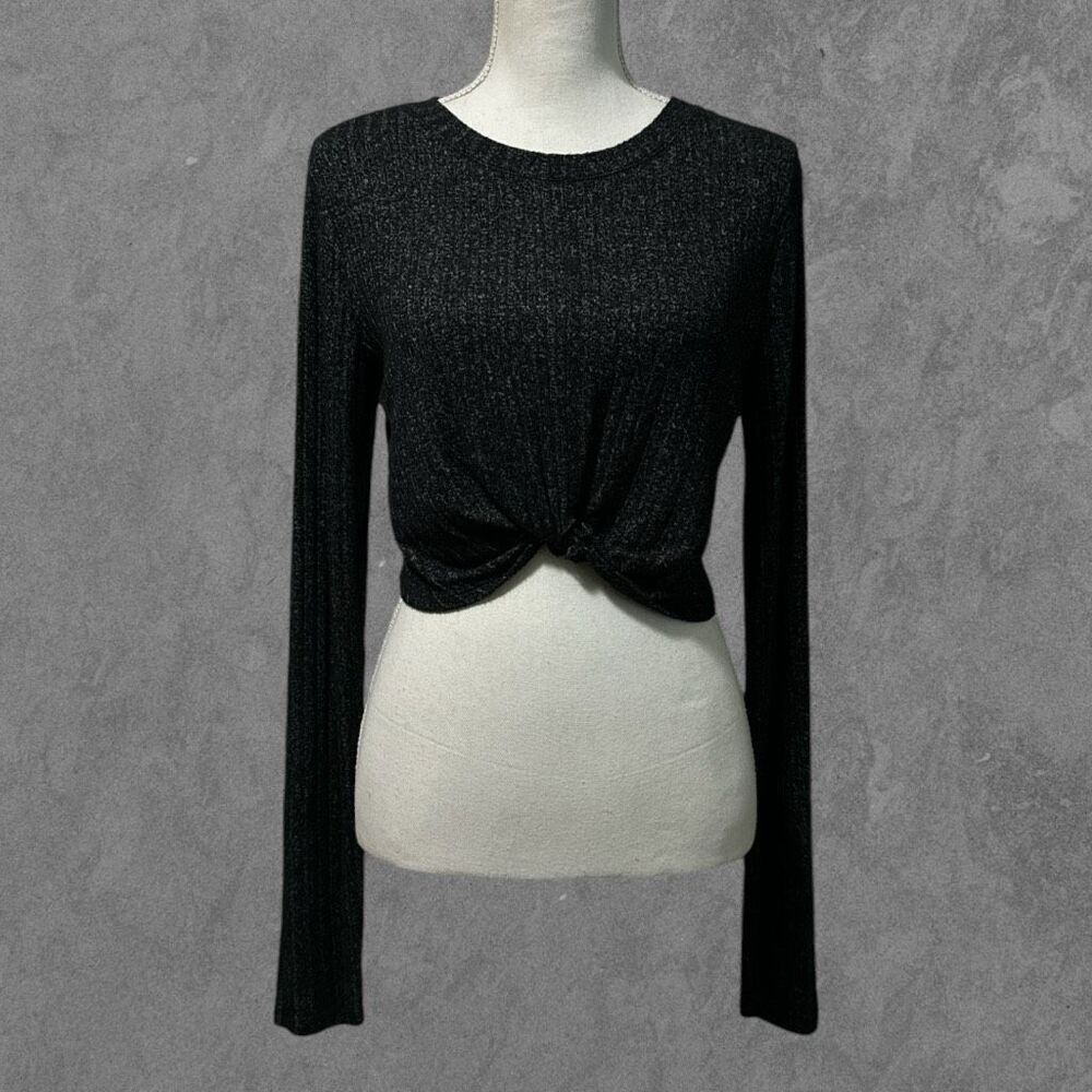 SO | Charcoal Gray Knit Cropped Long Sleeve Twist Knot Long Sleeve Shirt Size L